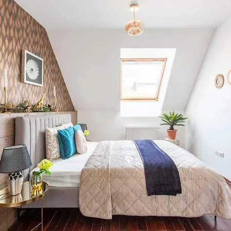 Deluxe Quentin 3bedrm, 2bathrm * Budapest