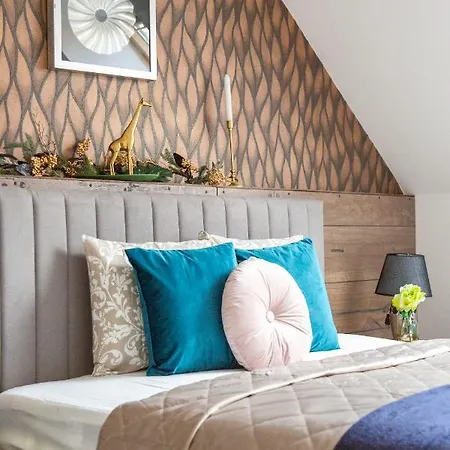 Deluxe Quentin 3bedrm, 2bathrm Apartment Budapest