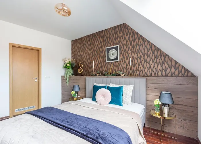Deluxe Quentin 3bedrm, 2bathrm Budapest
