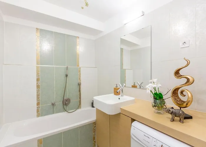 Appartement Deluxe Quentin 3bedrm, 2bathrm